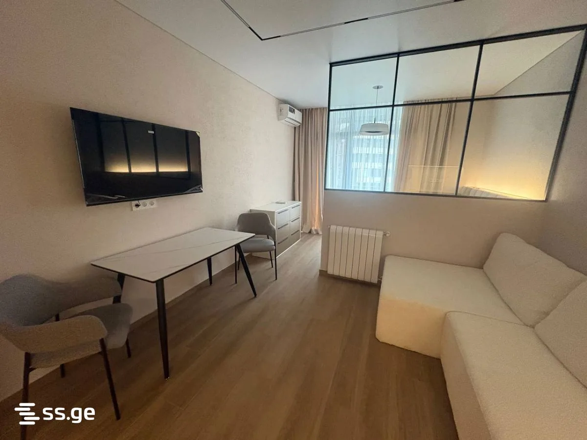 1 room Flat For Sale. Batumi · 2/12