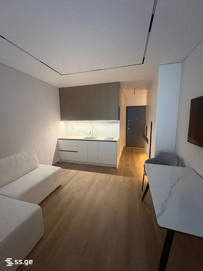 1 room Flat For Sale. Batumi · 4/12