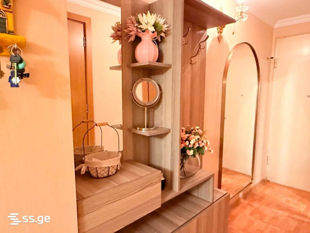 3 room Flat For Sale. Vashlijvari · 10/12