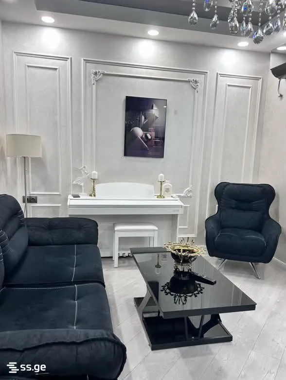 4 room Flat For Rent. Batumi · 3