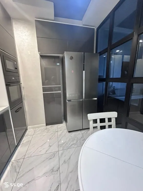 4 room Flat For Rent. Batumi · 8