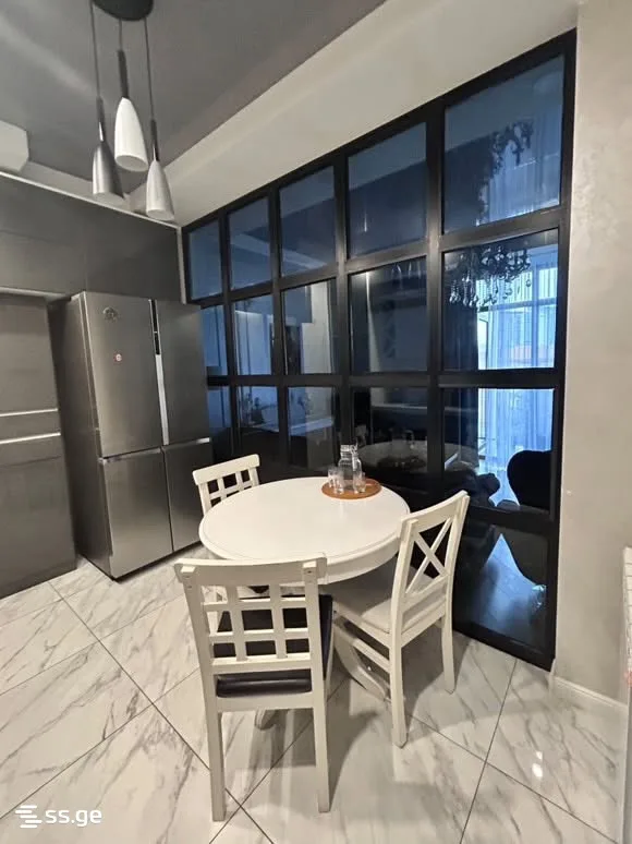 4 room Flat For Rent. Batumi · 12/12