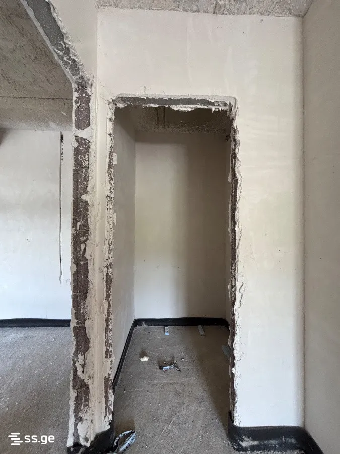 4 room Flat For Sale. Saburtalo · 9