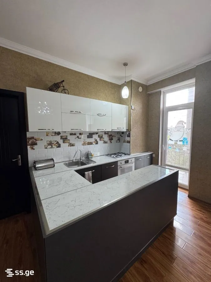 3 room Flat For Sale. Didi digomi · 3