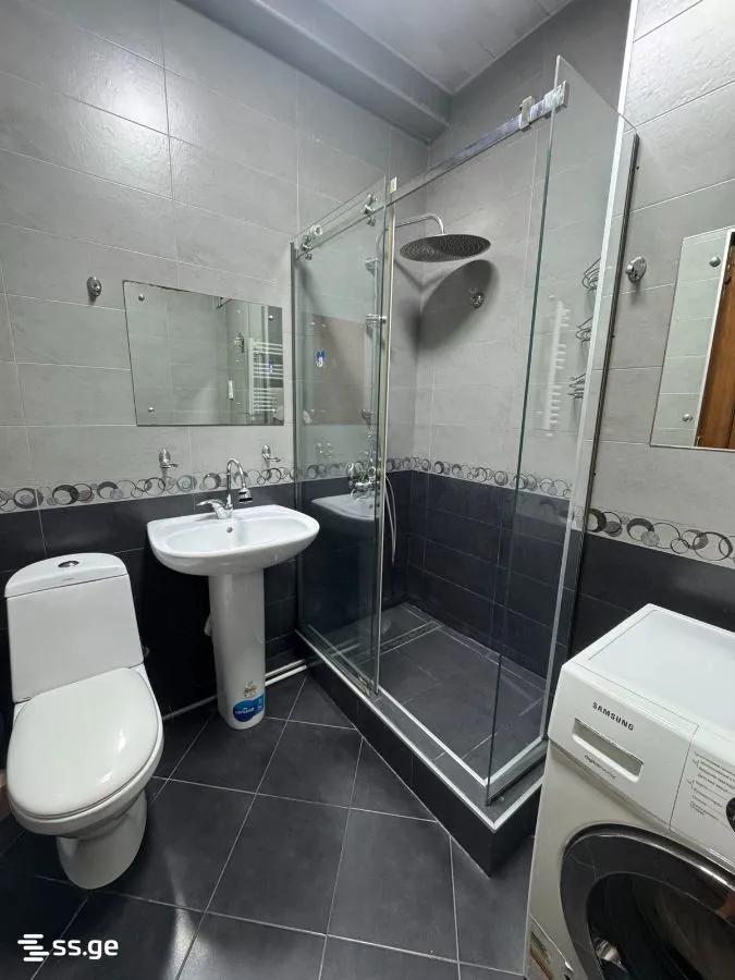 3 room Flat For Sale. Didi digomi · 7