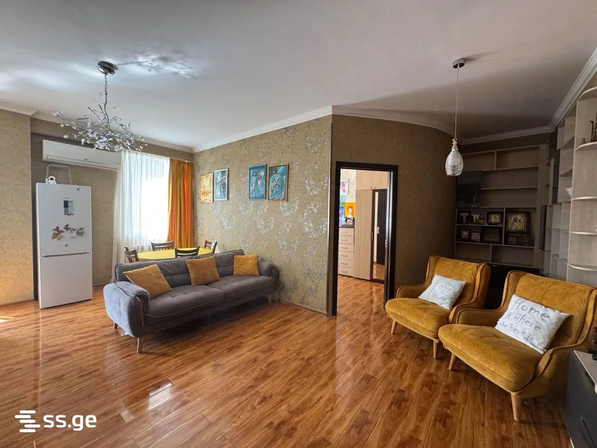 3 room Flat For Sale. Didi digomi · 10
