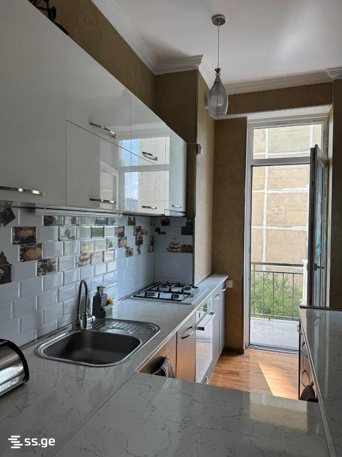 3 room Flat For Sale. Didi digomi · 11