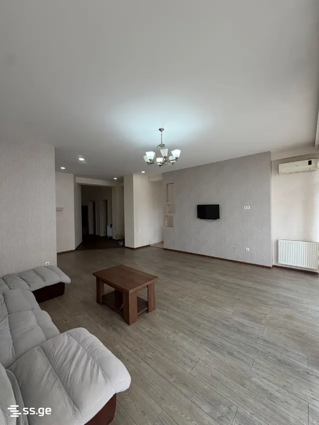 3 room Flat For Sale. Digomi