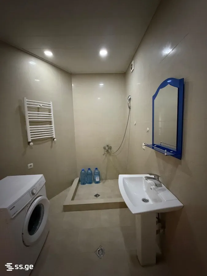 3 room Flat For Sale. Digomi · 5