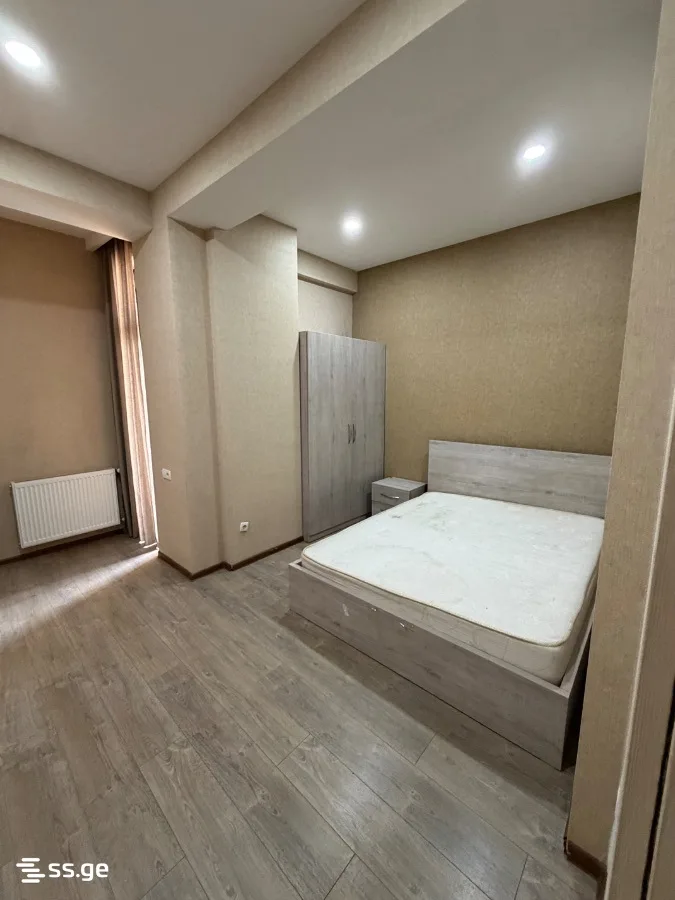 3 room Flat For Sale. Digomi · 8/8