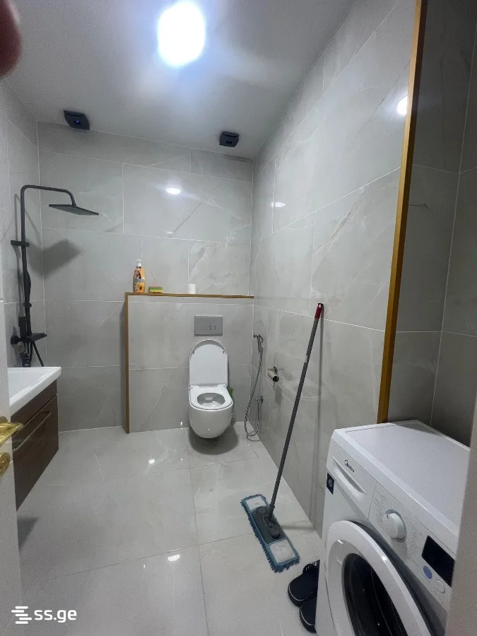 4 room Flat For Sale. Batumi · 2/10