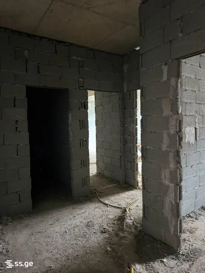 3 room Flat For Sale. Ortachala · 6