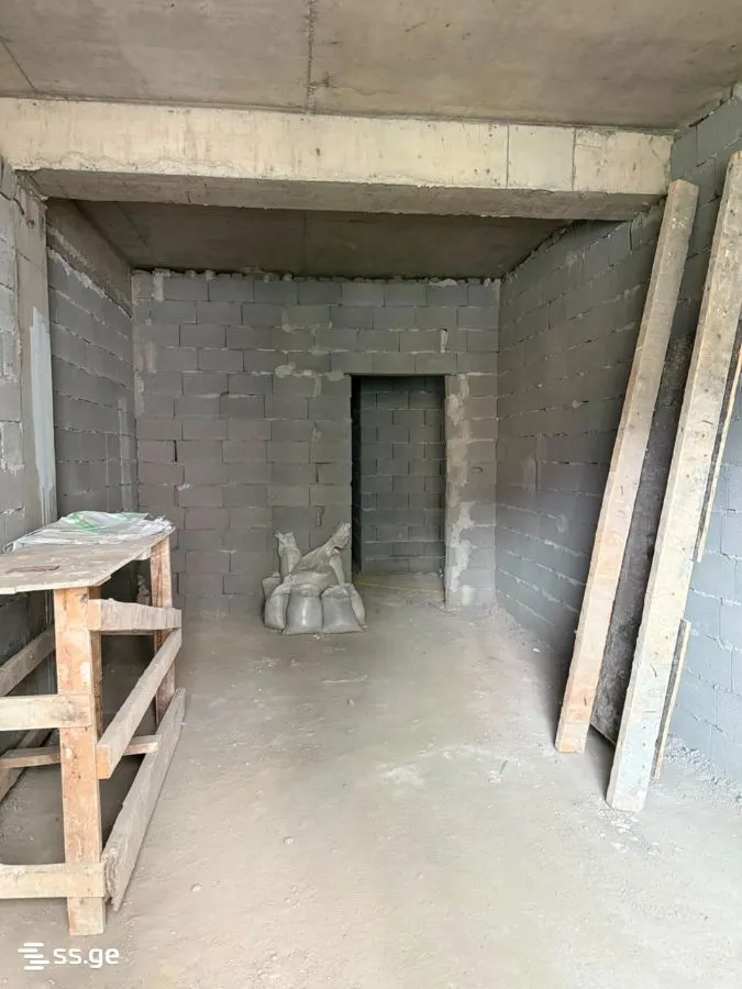 3 room Flat For Sale. Ortachala · 7