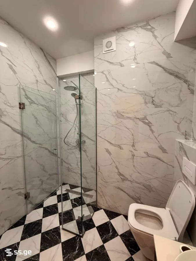 4 room Flat For Rent. Saburtalo · 7/12