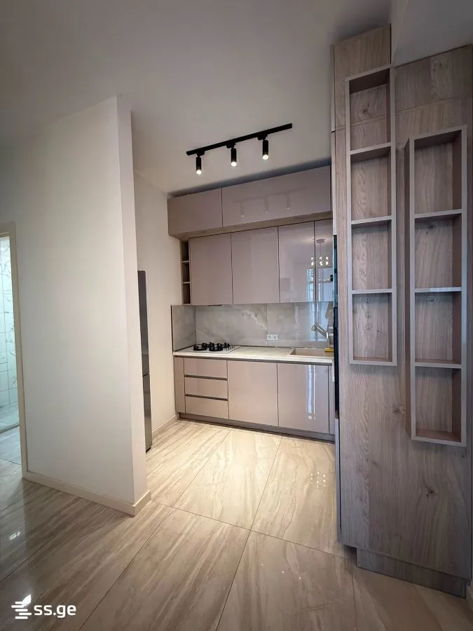 3 room Flat For Rent. Saburtalo · 4/10