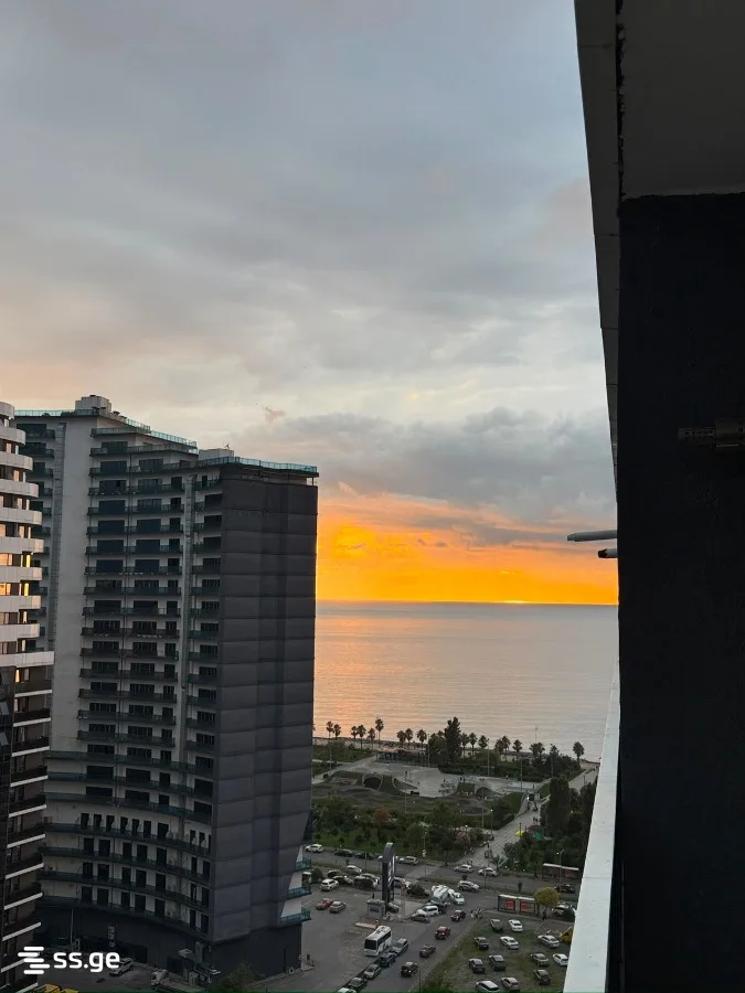 2 room Flat For Sale. Batumi · 7/11