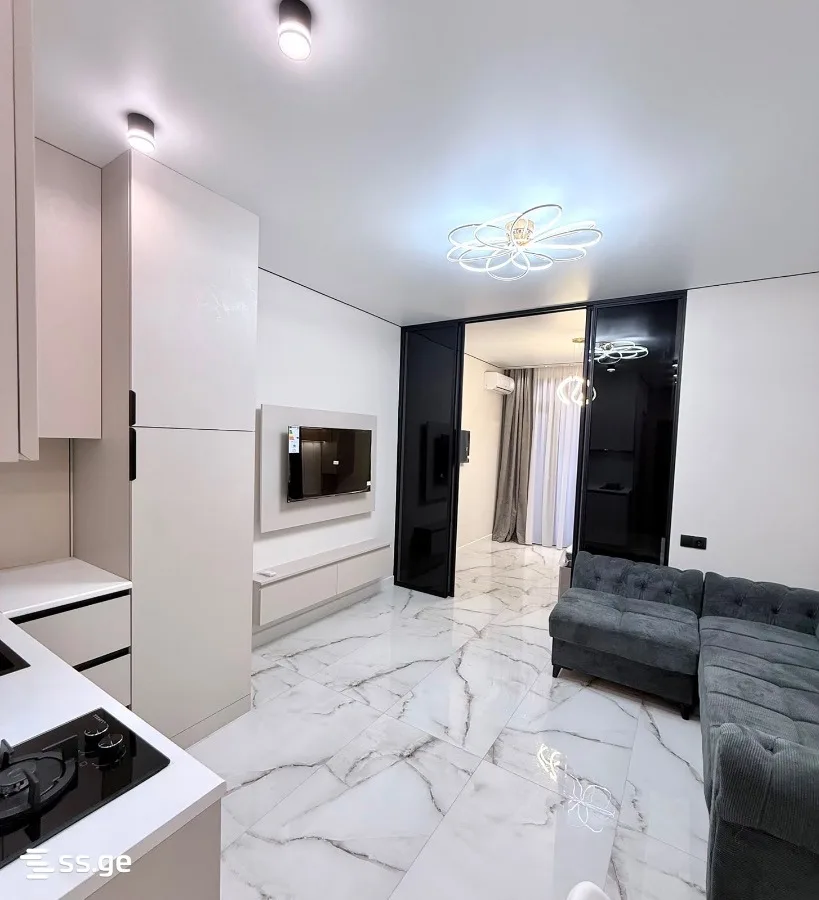 2 room Flat For Sale. Batumi · 11/11