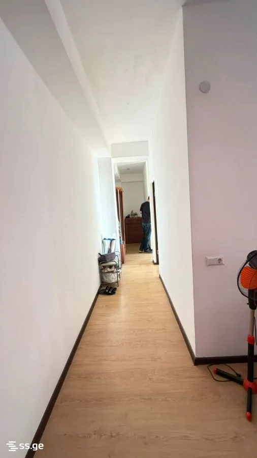 2 room Flat For Sale. Varketili · 5/12