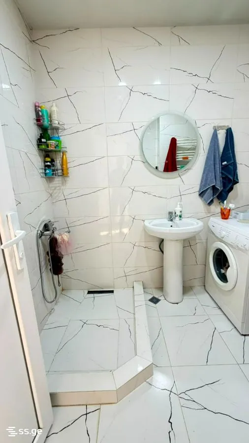 2 room Flat For Sale. Varketili · 8
