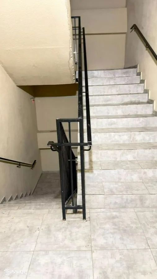 2 room Flat For Sale. Varketili · 12