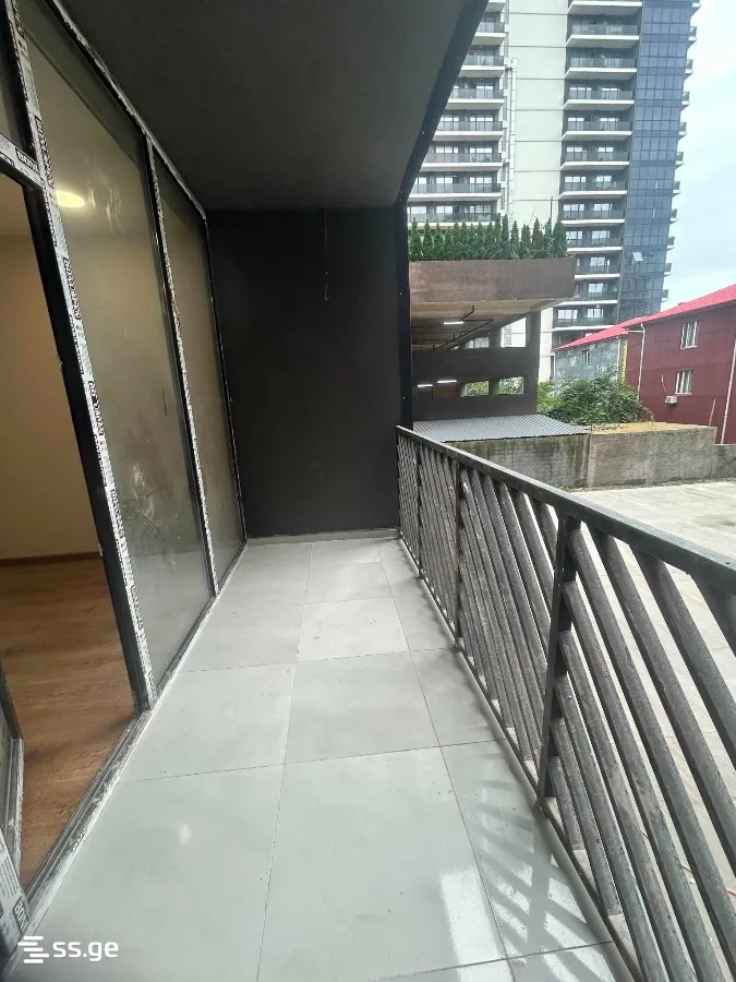 1 room Flat For Sale. Batumi · 3/8
