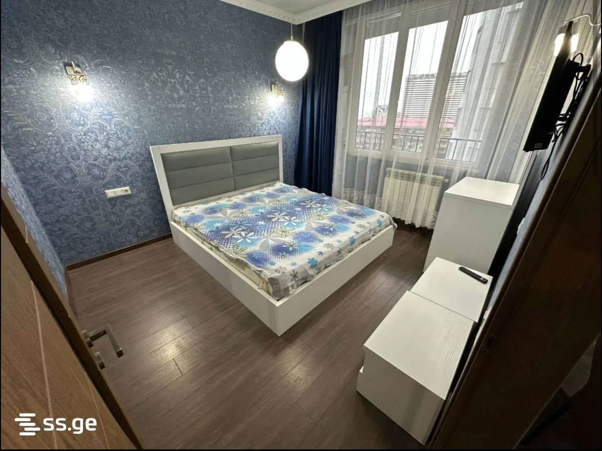 2 room Flat For Rent. Batumi · 3/10
