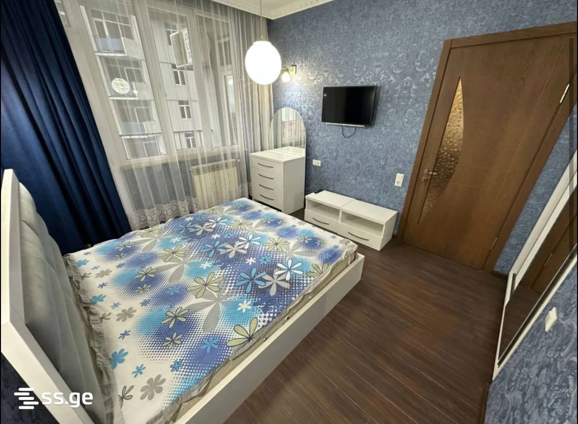 2 room Flat For Rent. Batumi · 5/10