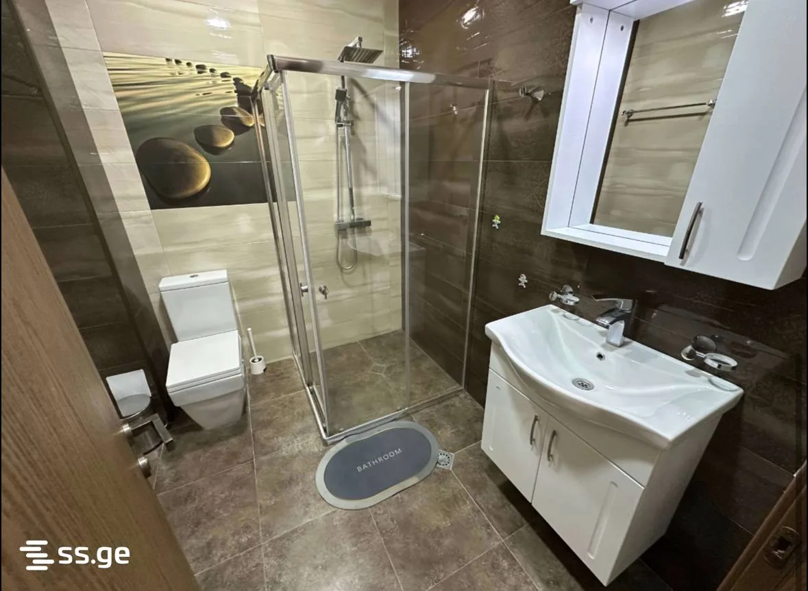2 room Flat For Rent. Batumi · 8/10