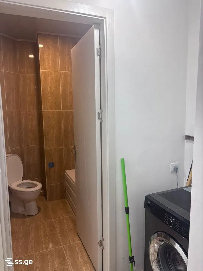 3 room Flat For Sale. Isani · 5