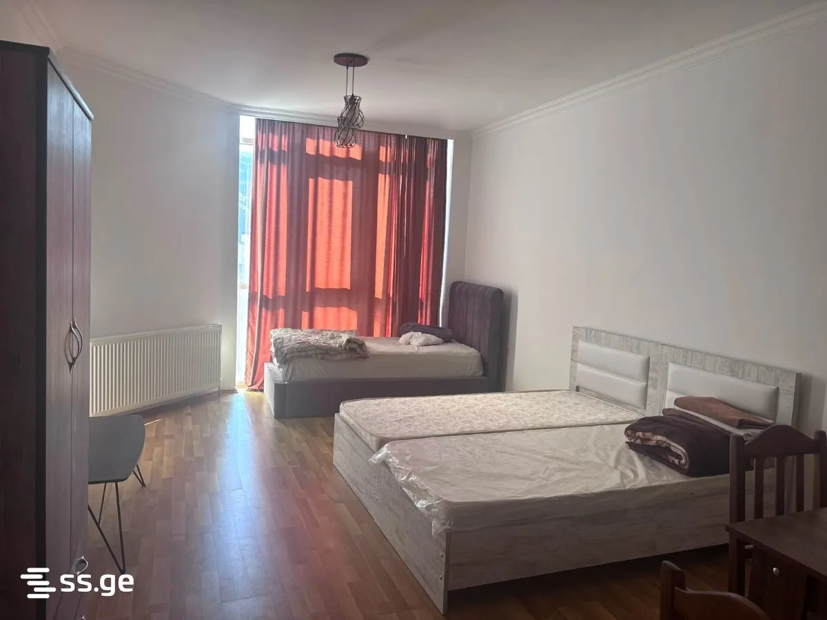3 room Flat For Sale. Isani · 8