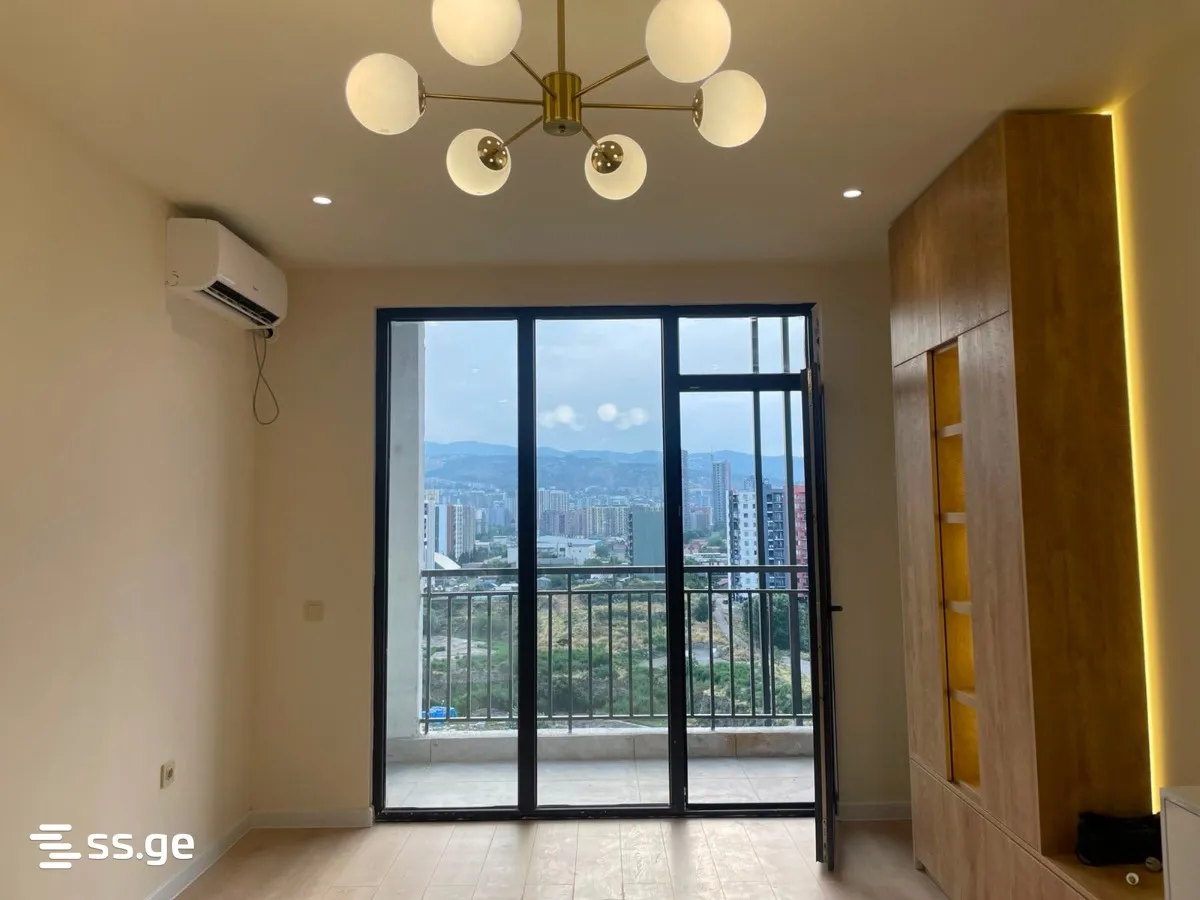 3 room Flat For Sale. Isani · 11