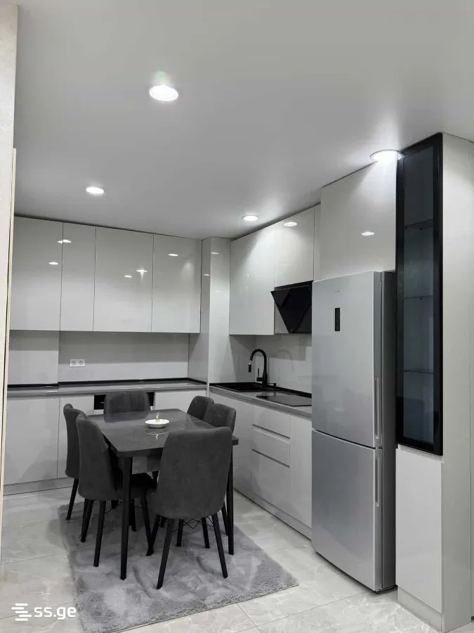 3 room Flat For Rent. Batumi · 2