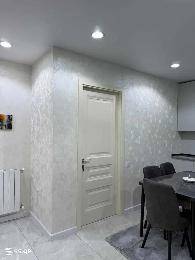 3 room Flat For Rent. Batumi · 3/12