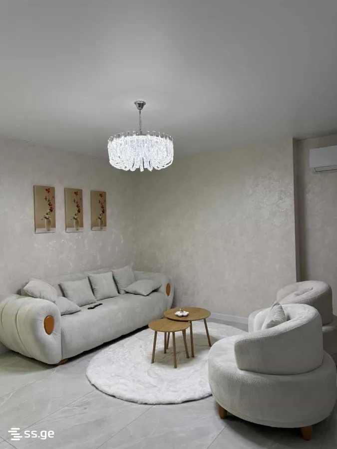 3 room Flat For Rent. Batumi · 5