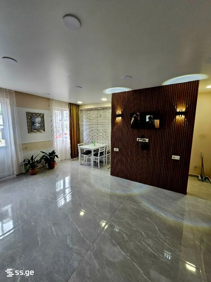 2 room Flat For Rent. Batumi · 3/12