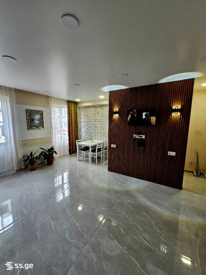 2 room Flat For Rent. Batumi · 3
