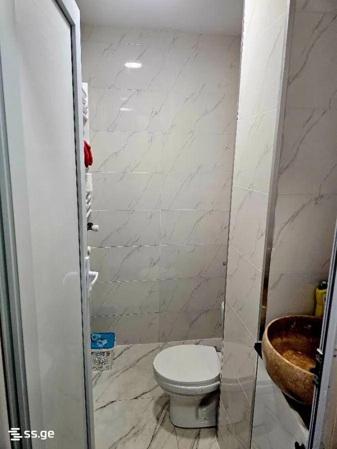 2 room Flat For Rent. Batumi · 9/12