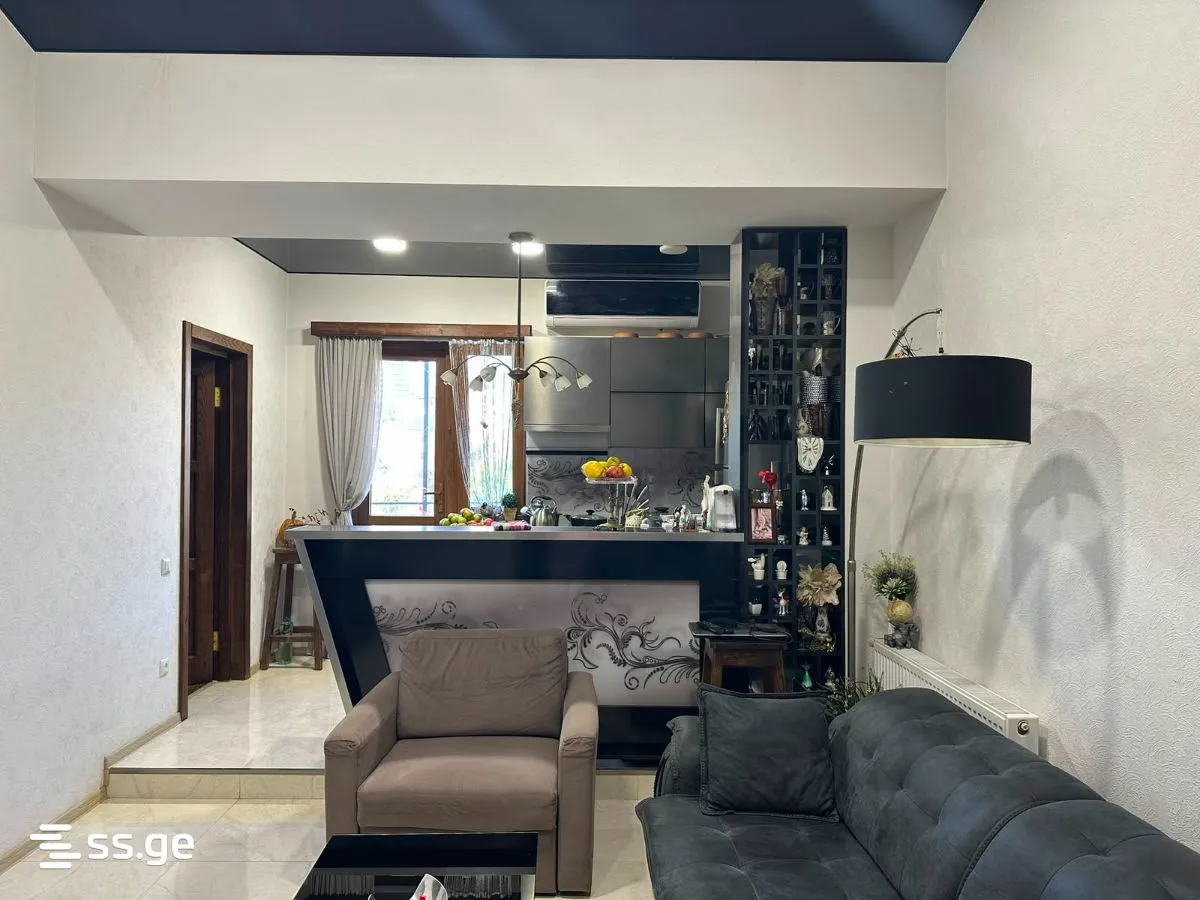 4 room Flat For Rent. Districts of Vazha-Pshavela · 10