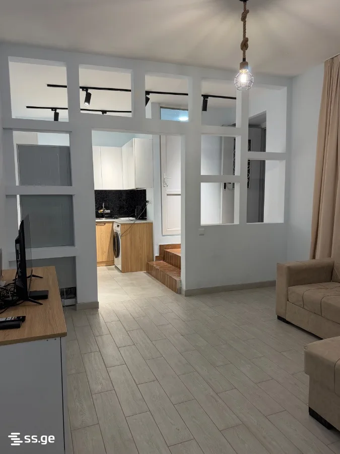 6 room Flat For Sale. Chugureti · 1/12