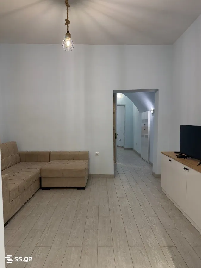 6 room Flat For Sale. Chugureti · 4