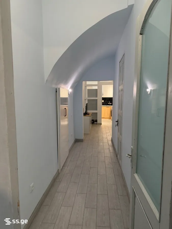 6 room Flat For Sale. Chugureti · 8