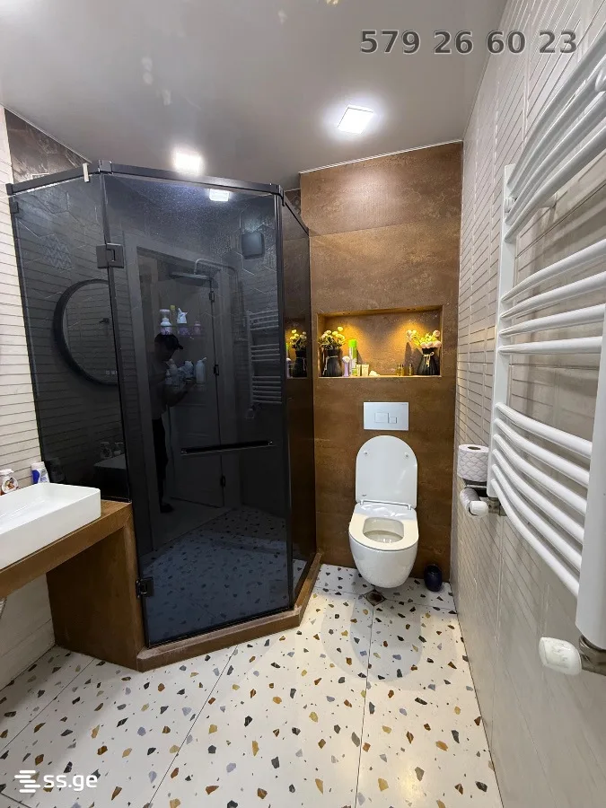 5 room Flat For Sale. Didube · 10/12
