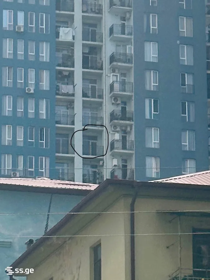 1 room Flat For Sale. Batumi · 3/12