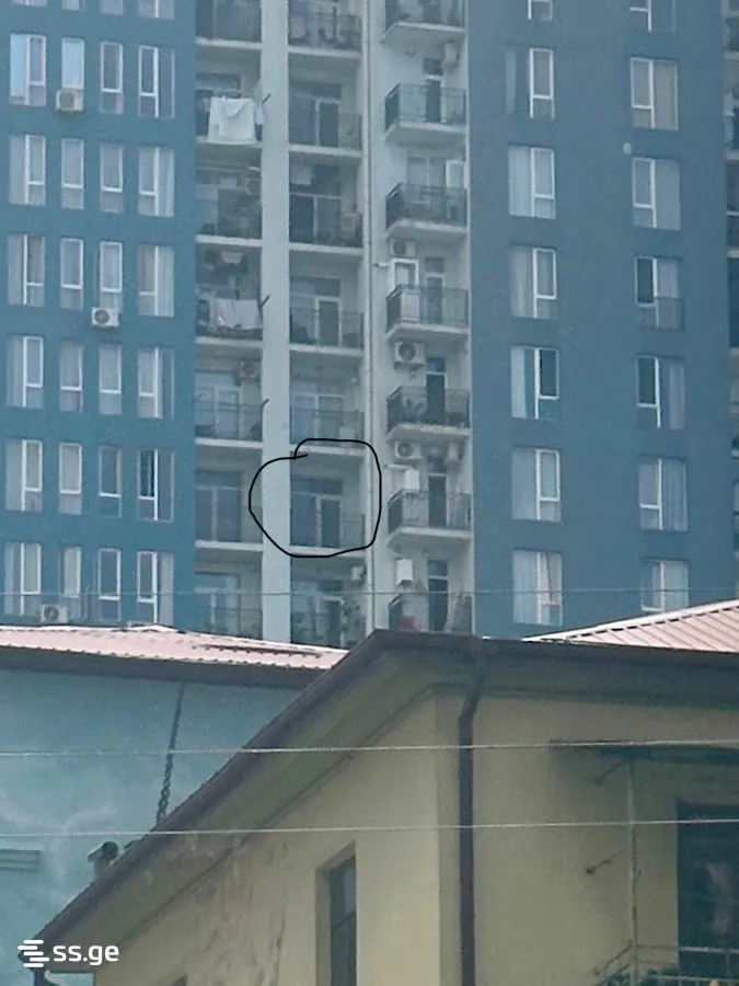 1 room Flat For Sale. Batumi · 3