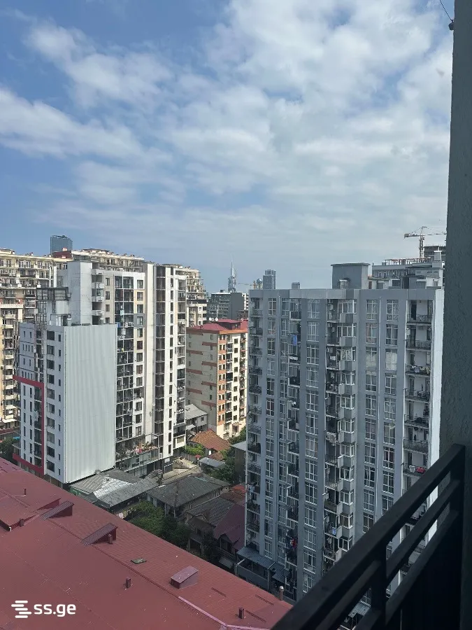 1 room Flat For Sale. Batumi · 5