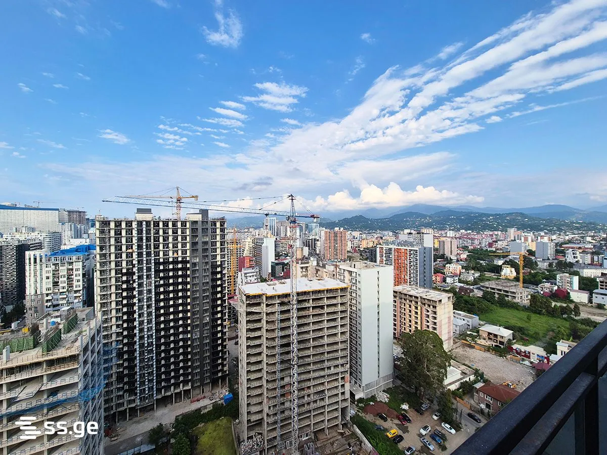 1 room Flat For Sale. Batumi · 3