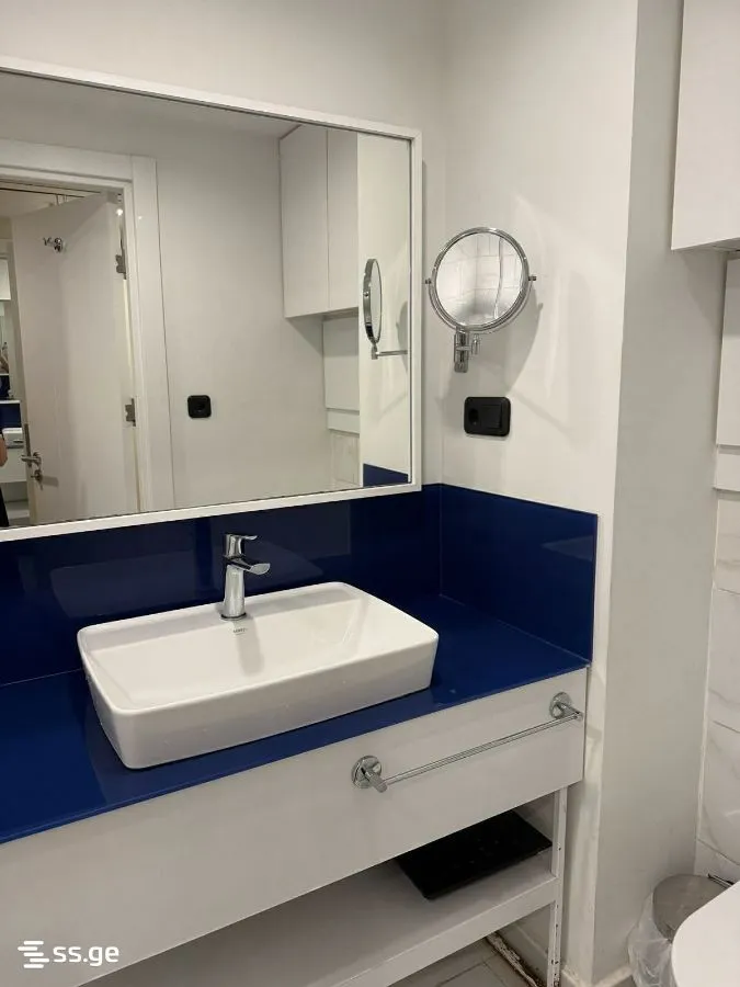 1 room Flat For Sale. Batumi · 3