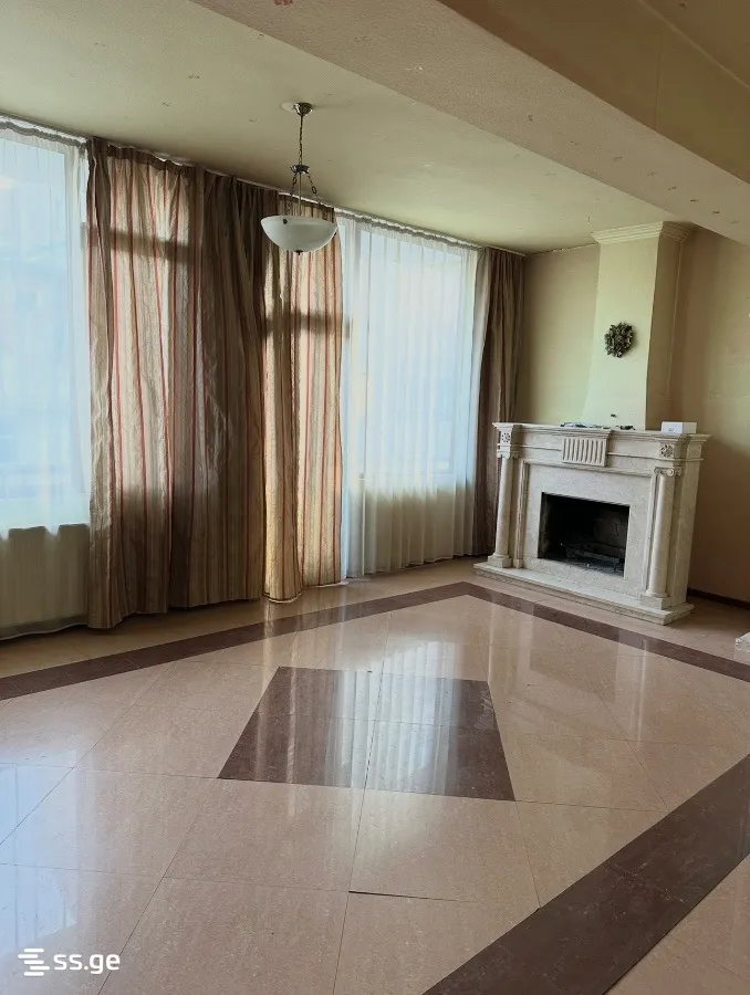 5 room Flat For Sale. Saburtalo