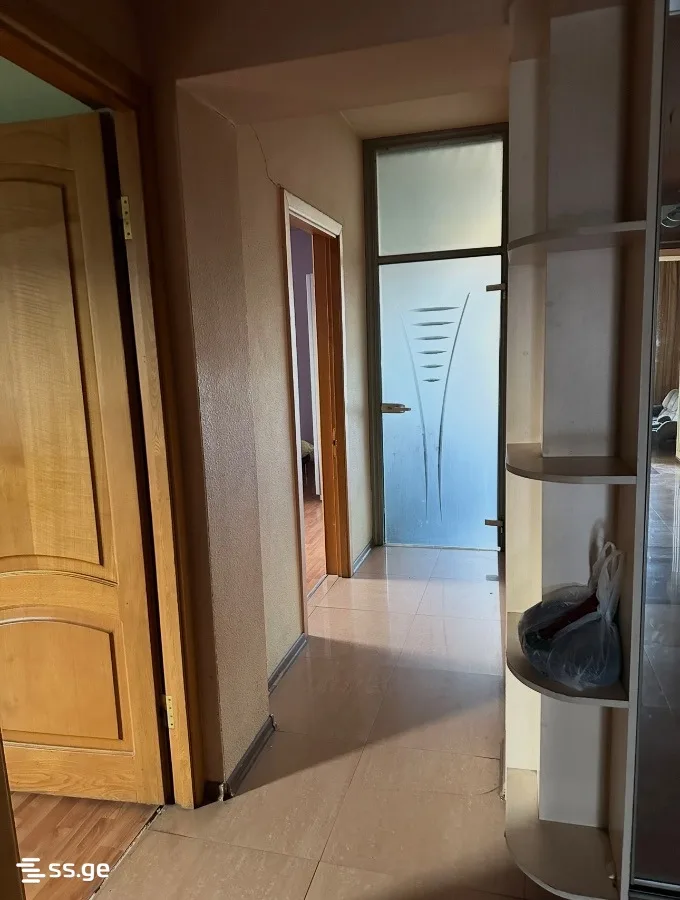 5 room Flat For Sale. Saburtalo · 4/9