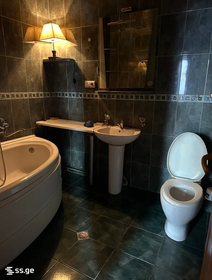 5 room Flat For Sale. Saburtalo · 7/9